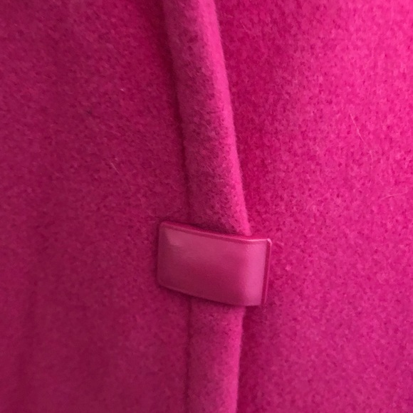 Rhapsodie de Weinberg woman’s 3/4 length coat in fuchsia - Picture 3 of 5